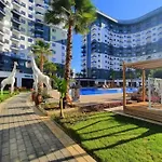 Serenity All-in Luxury Private דירה אלאניה